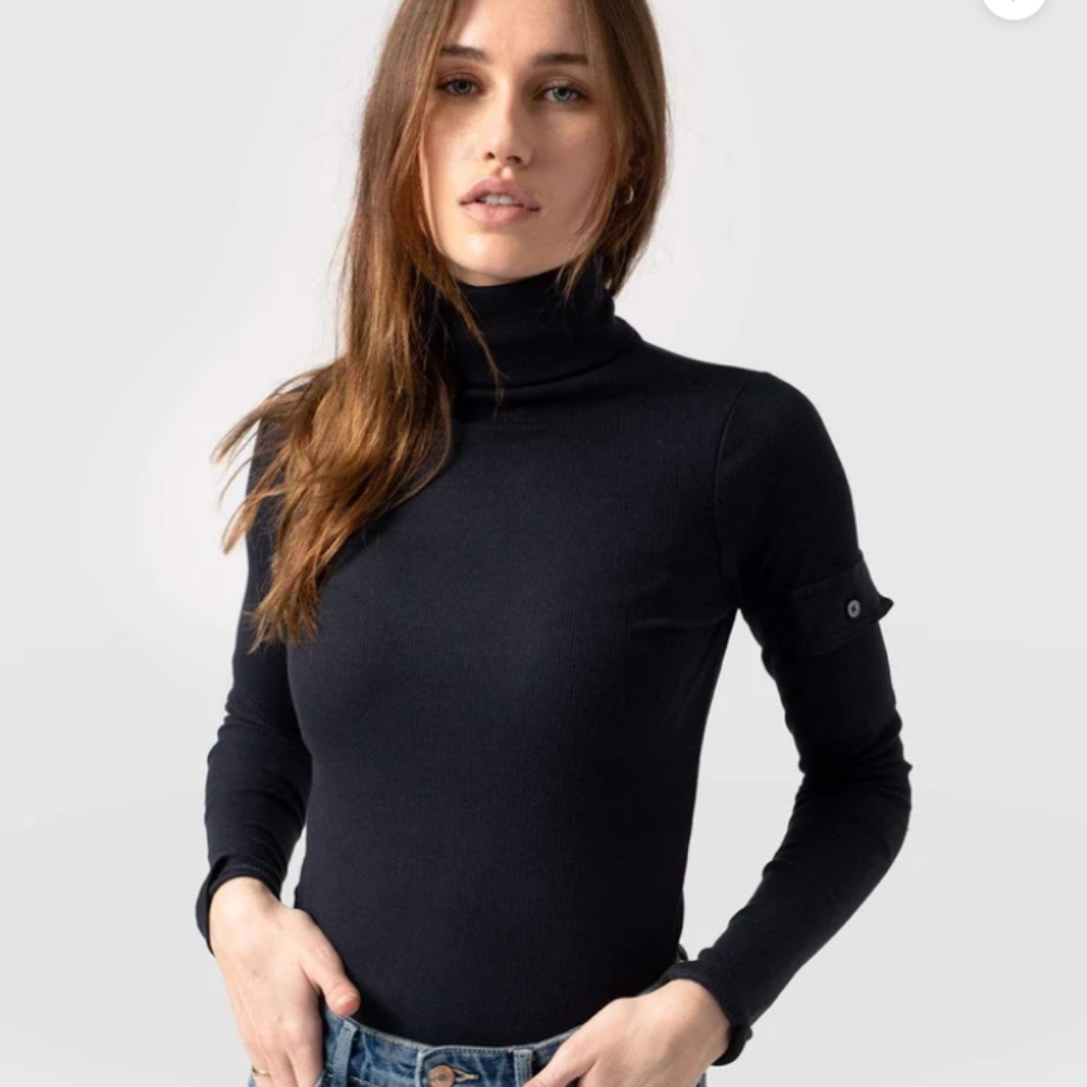 Saint and Sofia ribbed Pocket roll neck Turtleneck navy size small